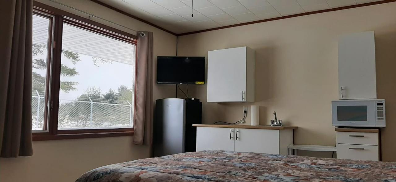 Super Nights Inn 수세인트마리 외부 사진